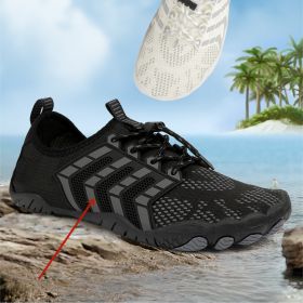 Men's And Women's Non-slip Five-finger Mountaineering Fitness Shoes (Option: D025 Black-44)